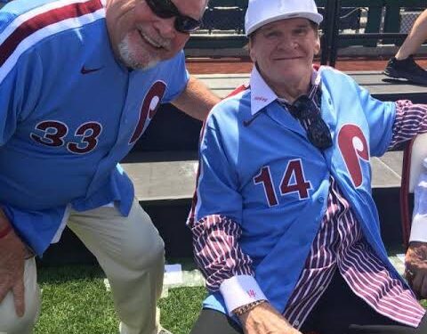Pete Rose turns 82 years old and celebrates with the Nashville Predators.
