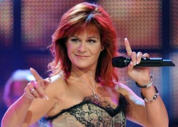 For rock star Andrea Berg, 2011 wasn’t a very good year: The 45-year-old had to go in…