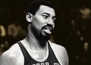 The largest fine in NBA history was once imposed on Wilt Chamberlain at…