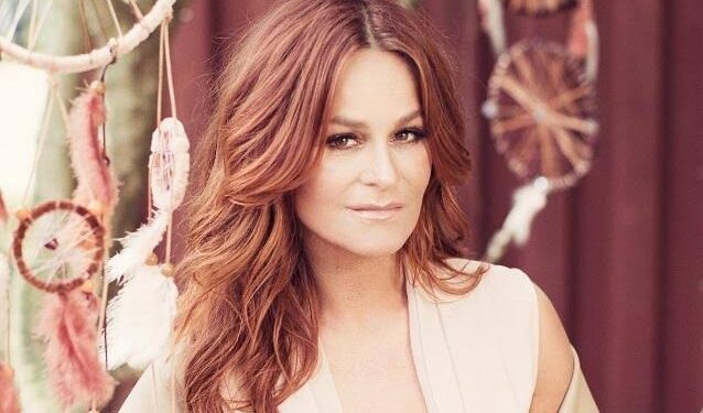 Andrea Berg shows us her video for “Ja…