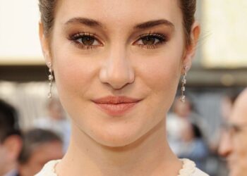 A Day in the Life of Shailene Woodley…