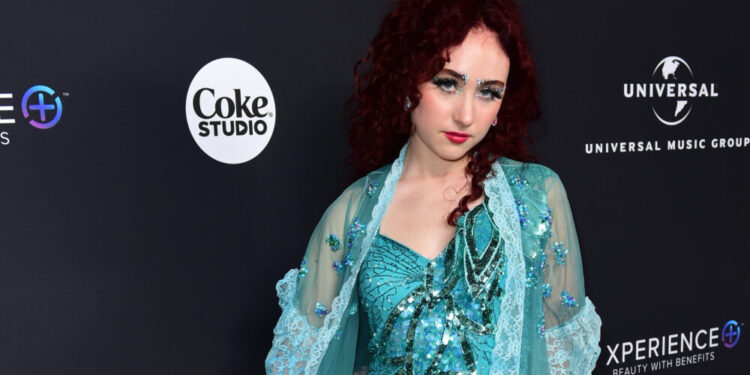 Chappell Roan slaying the game then Chappell Roan telling the papz to stfu because….