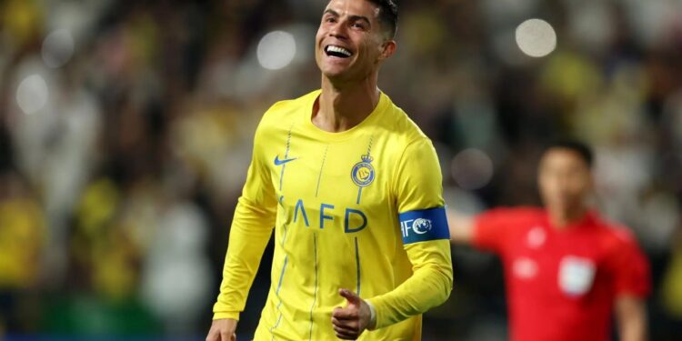 Transfer: Ronaldo tells Al Nassr to sign Man City midfielder