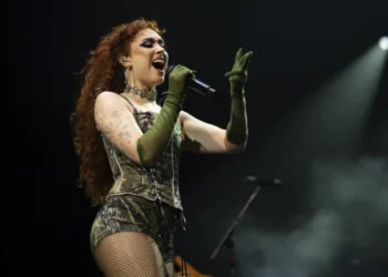 Chappell Roan pulls the last-minute plug on two shows: ‘Things have gotten overwhelming’