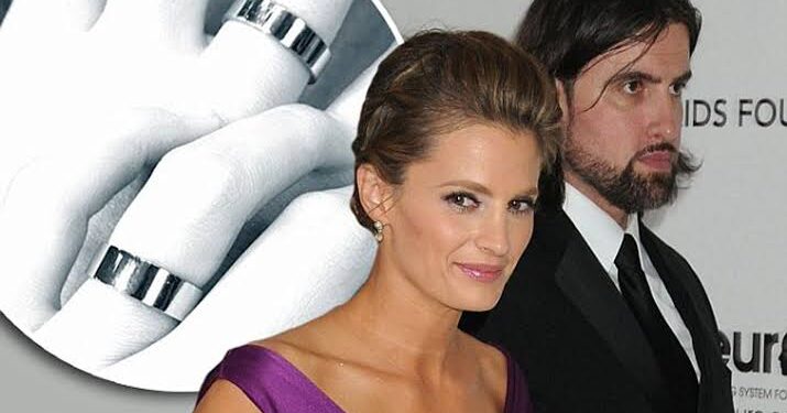 Got Married! Castle star Stana Katic has revealed that she and longtime boyfriend Chris have tied the knot.