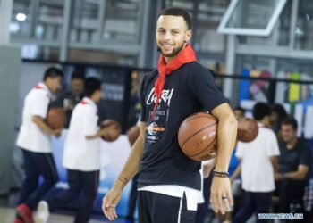 Warriors Star Steph Curry receives massive reception in China for his Curry Brand Tour