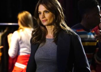 Stana Katic claims that sud caused her to feel “hurt” and “confused.”