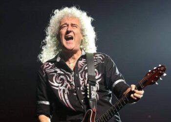 Brian May, the guitarist for Queen, releases a tribute to NASA.