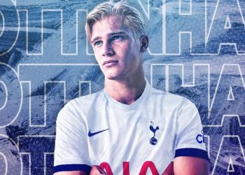 Tottenham Hotspur Football News :  Incredible quality’ – Lucas Bergvall opens up on his start to life at Spurs