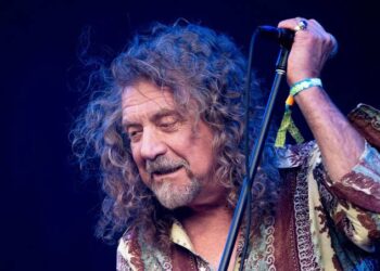 “Robert Plant Shocks Fans With Surprise Album Drop:Get Ready Ready For a Rockabilly Revolution!
