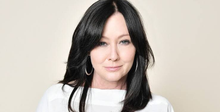 “Le combat courageux de Shannen Doherty contre le cancer : vous ne voudrez pas manquer son message puissant !”