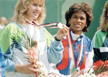 Still, going into 1988, Graf had one major title under her belt; she had broken through and beaten…..