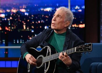 Urgent:Paul Simon Rushed To The Hospital In a Critical Health Condition