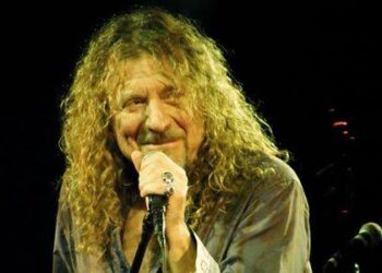 Robert plant Rushed to Hospital After Sudden Health Scare Today….👇💔