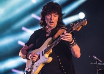 “Ritchie Blackmore Shocks Fans With Surprise Album Drop:Get Ready For a Rockabilly Revolution!