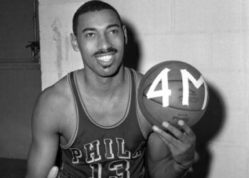 Today in History: March 2, Wilt Chamberlain scores 100 points in….