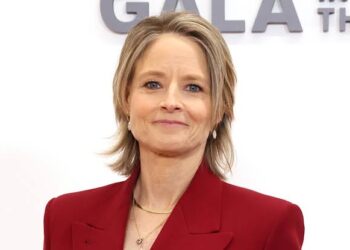 Speaking on the phone in late July, Foster discusses the more challenging parts of her True Detective shoot, what she….