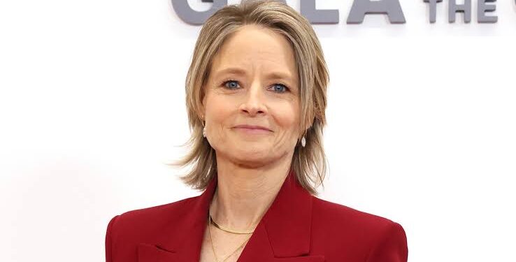 Speaking on the phone in late July, Foster discusses the more challenging parts of her True Detective shoot, what she….