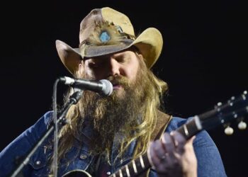 Urgent:Chris Stapleton Rushed To The Hospital In a Critical Condition
