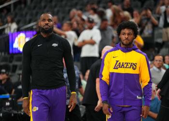NBA Rumors: LeBron, Bronny James Likely to Make History ‘Early’ in Lakers vs….