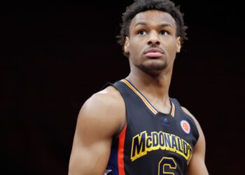 ‘Unbelievable moment’ – Bronny James hits first NBA points