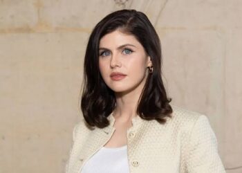 “Alexander Daddario Announces Retirement,Citing Personal Struggles:Actress to Step Away From Acting…..
