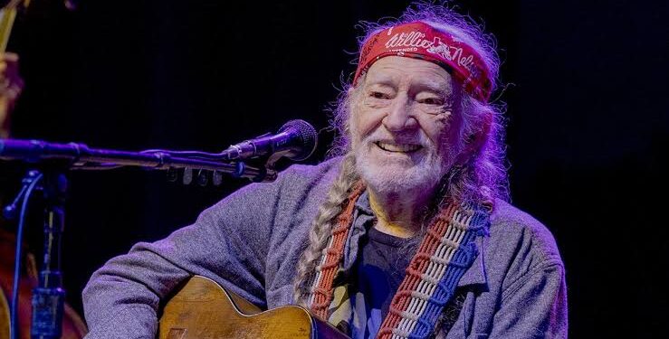 SAD NEWS:Willie Nelson Rushed to the Hospital in a critical condition