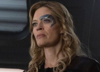 Urgent:Jeri Ryan Rushed to the hospital in a critical condition