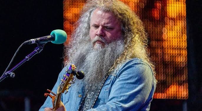 Urgent:Jamey Johnson Rushed to the hospital in a critical condition