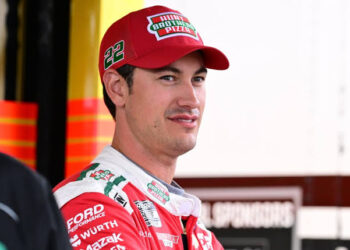 Josh Logano:Joey Logano under pressure to accept Contract with new chinese car Racing Team….