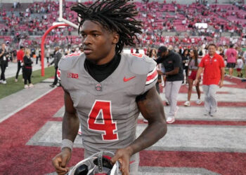 SAD NEWS:Ohio state receiver Jeremiah Smith rushed to the Hospital in a critical condition