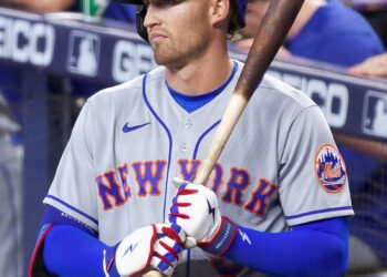 Elite Center Fielder Brandon Nimmo gives  the New York Mets a much-needed recruiting victory by switching his commitment from New York Mets  to Cincinnati Red….