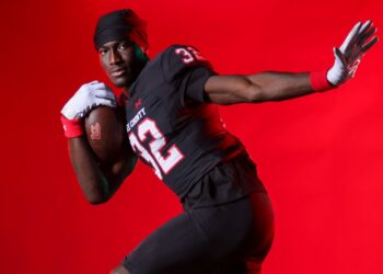 SHOCKING:Four-star Lee County prospect flips commitment from Georgia to FSU…