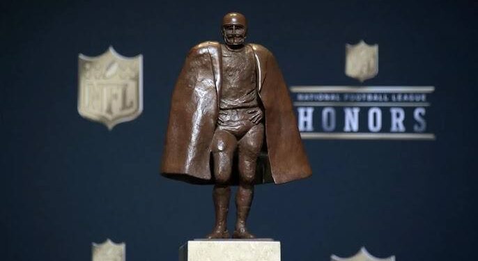 “I DEDICATE THIS TO….”Dylan Sampson’s Emotional Maxwell Award Acceptance speech Melts Hearts. In a night Of glitz and celebration at the annual Maxwell football Club Awards,one moment stood out above the rest -a Heartfelt speech Tennessee…..