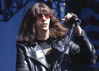 Urgent:Joey Ramones Rushed to the hospital in a critical condition