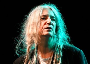 Urgent:patti Smith Rushed to the hospital in a critical condition