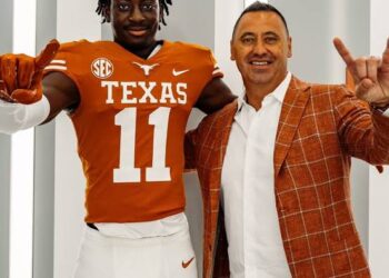 ‘Staying in Texas!’ 4-Star Edge Rusher Smith Orogbo Commits to Longhorns For 2025 season!!