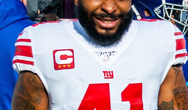 Congratulations:New York Giants Micheal Thomas donates $10,000 to Binghamton tackle…..