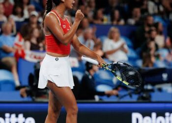 Leylah Fernandez: A Rising Star in Tennis with Skill, Determination, and Charisma…
