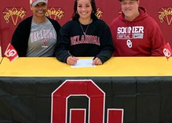 Good News:OU softball signee Sophia Bordi reclassifies to join Sooners for 2025….