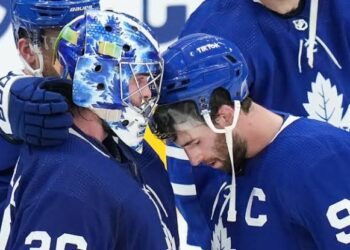 Fans threatening to mount pressure on TORONTO MAPLE LEAFS Team!.. 