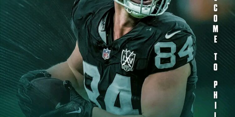 New Deal:Eagles agree to one-year deal with tight end Harrison Bryant, Setting a prestigeous Record!!