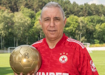 Изключително: Стоичков раздава акции на ЦСКА София, заемайки източноевропейска роля с….👇