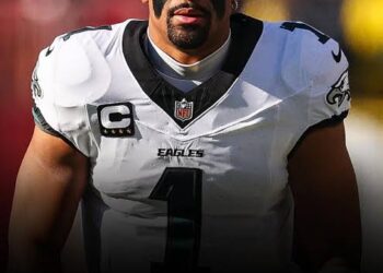 Breaking:Why Eagles quarterback Jalen Hurts reportedly lives in a $2K-a-month rental despite $255M….