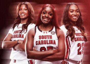Check In Fans:South Carolina women’s basketball star named finalist for Dawn Staley Award