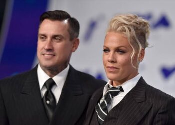 Pink Alecia  Expline Why She and Carey Hart decided to separate after 45 years of marriage……  👇👇