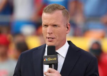 Chris Simms made a “DISRESPECTFUL” Statement about Texas Longhorns players that shock everyone…..What do you think👇👇??