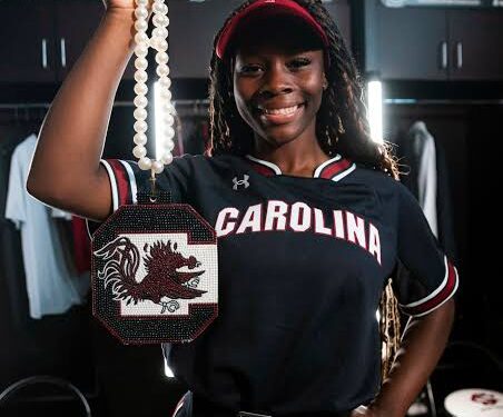 Breaking:Top in-state prospect Libby Miller commits to South Carolina softball Over Michigan, Texas, Tennessee….