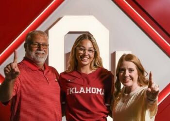 “Sam Landry Joins Oklahoma Softball: Star Athlete Signs on the Dotted Line for Game-Changing Season Ahead!”…..