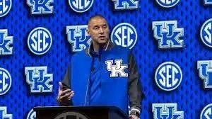 “Kentucky Wildcats Fans Are Furious: Did The Team Make the Worst NCAA Season in History?”